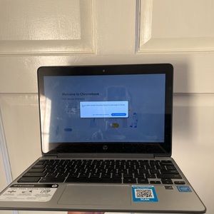 HP CHROME BOOK POWERED by GOOGLE